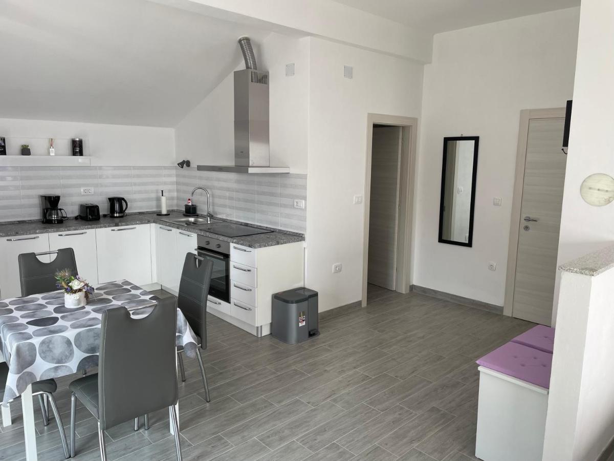 לובראן Studio Apartman Rubinic מראה חיצוני תמונה