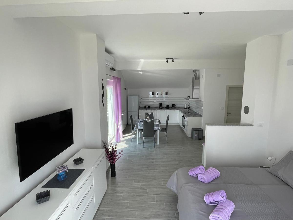 לובראן Studio Apartman Rubinic מראה חיצוני תמונה